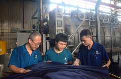 特整丙班氣流機(jī)組:三人七個(gè)機(jī)臺(tái),班產(chǎn)三萬五