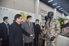 市、區(qū)領(lǐng)導(dǎo)一行蒞臨公司調(diào)研指導(dǎo)